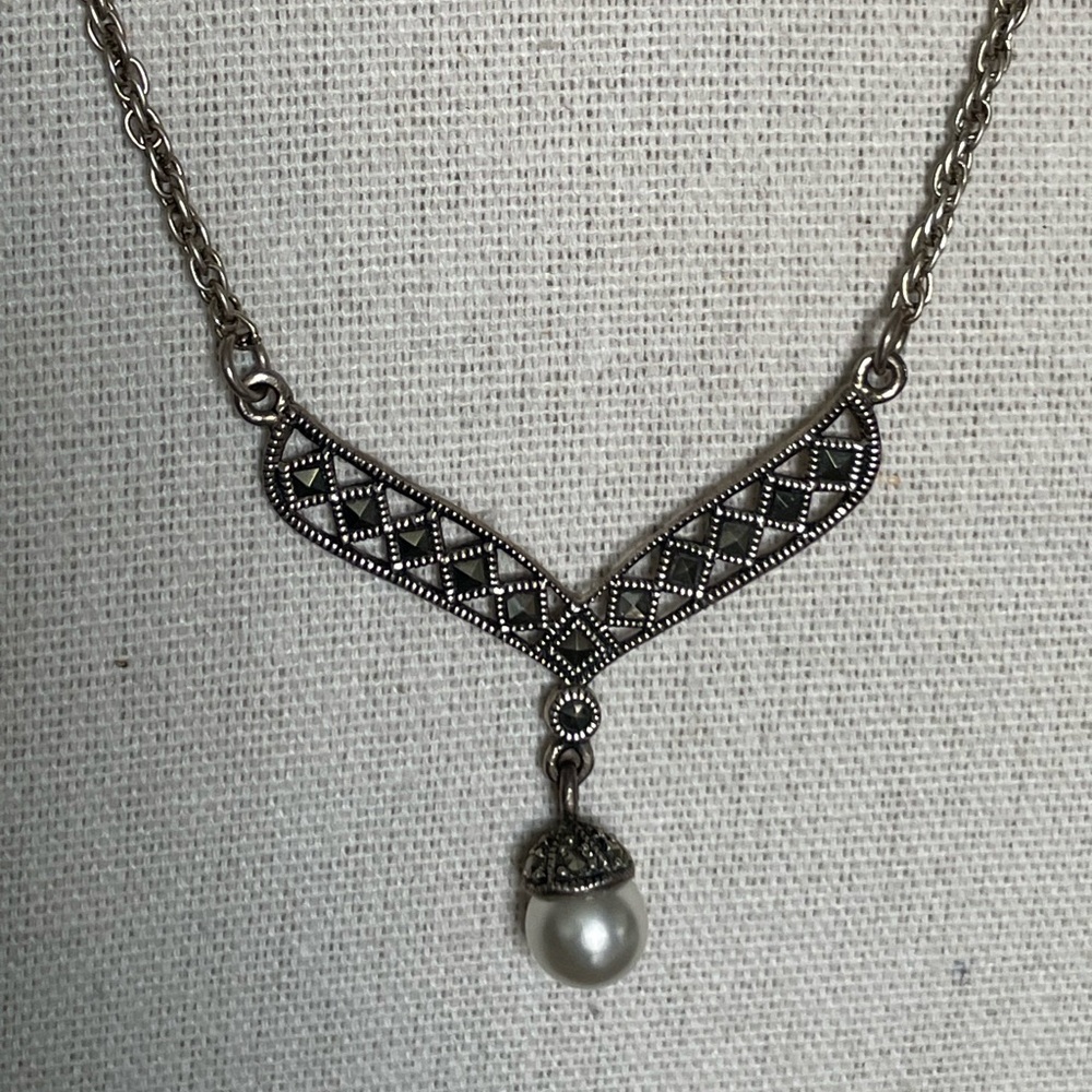925 Sterling Silver Marcasite Necklace with Cultured Pearl Pendant